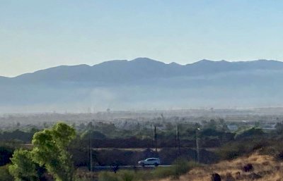 Cubre nube gris el suroriente de la ciudad y alertan por mala calidad del aire