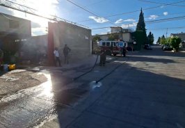 Alarma a vecinos incendio en taller de soldadura
