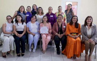 Realiza IEE Chihuahua mesas de diálogo con mujeres en Meoqui 
