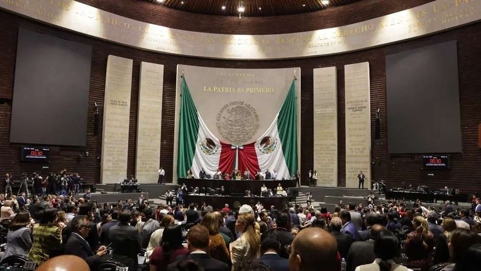 Avalan reforma para aplazar elección judicial a 2028
