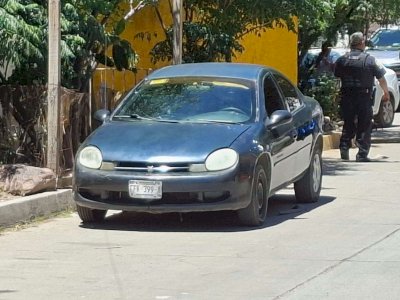 Aseguran vehículo usado en asalto contra un adulto mayor