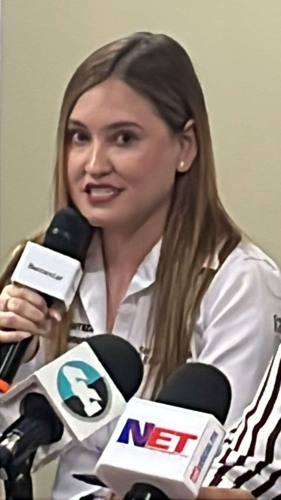 Inicia Bienestar entrega de tarjetas en escuelas y sedes comunitarias 