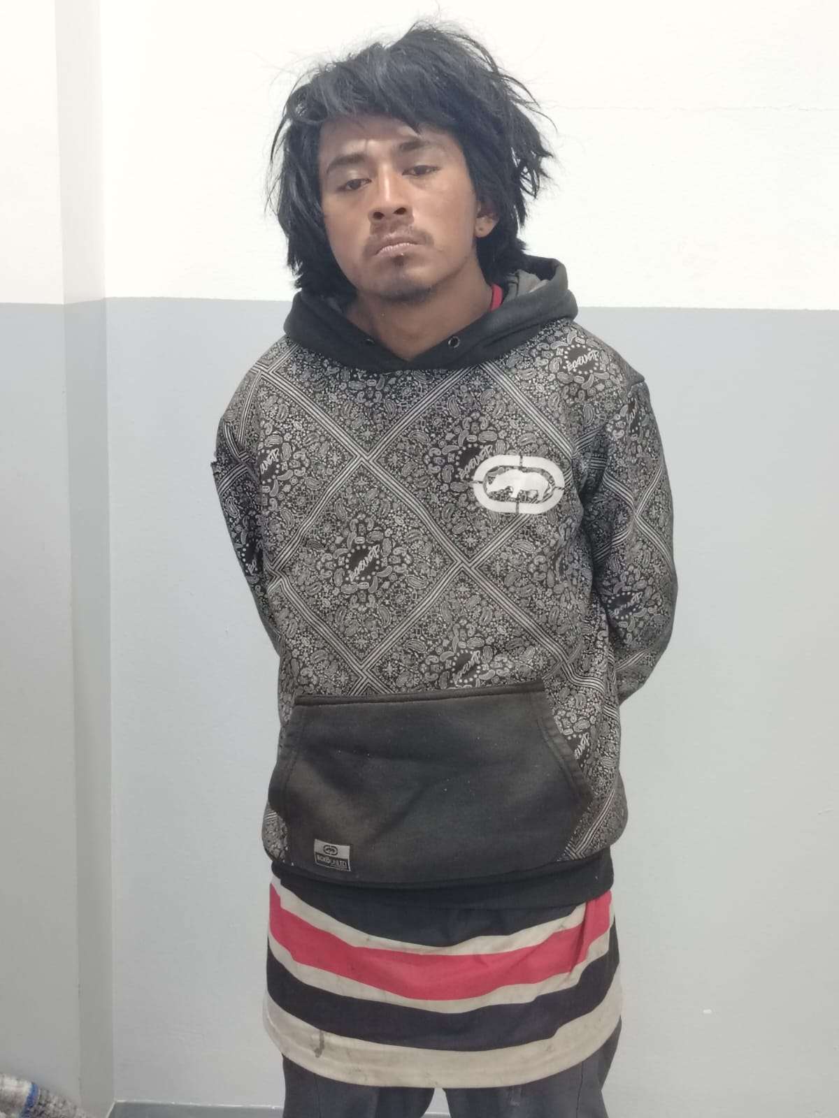 Solicitan apoyo para localizar a familia de hombre extraviado