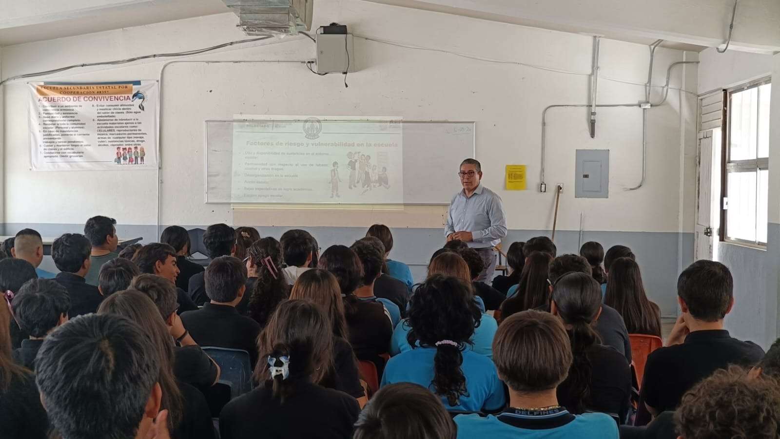 Recorren cinco planteles escolares con pláticas antidrogas