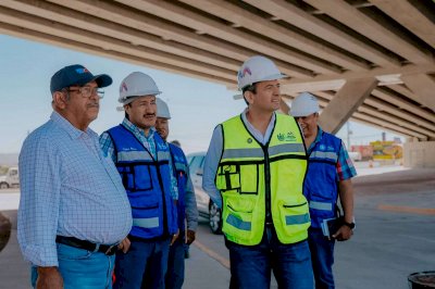 Supervisa Marco Bonilla avance del puente de carretera Aldama 