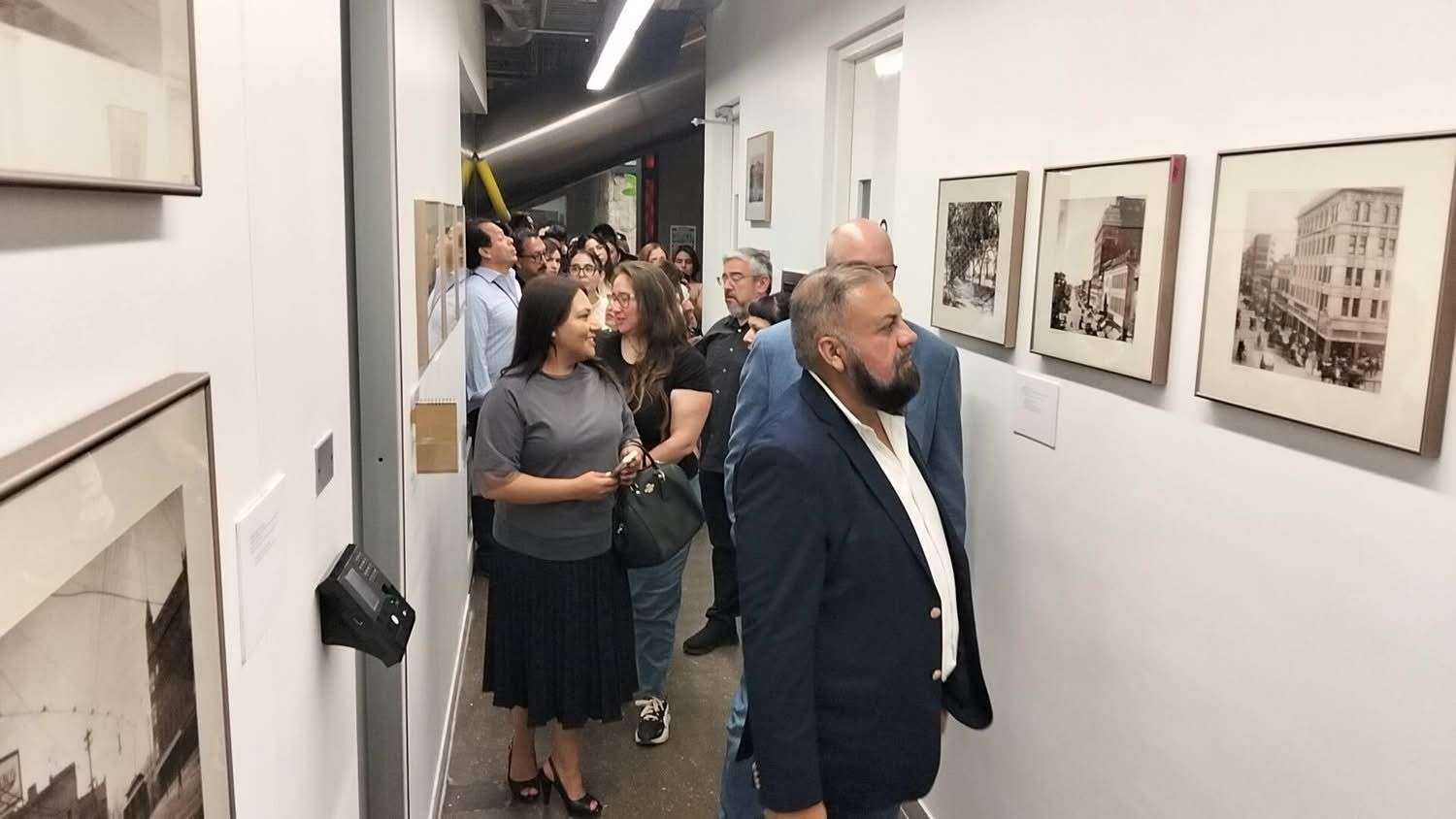 Inauguran exposición fotográfica centenaria en Technology Hub
