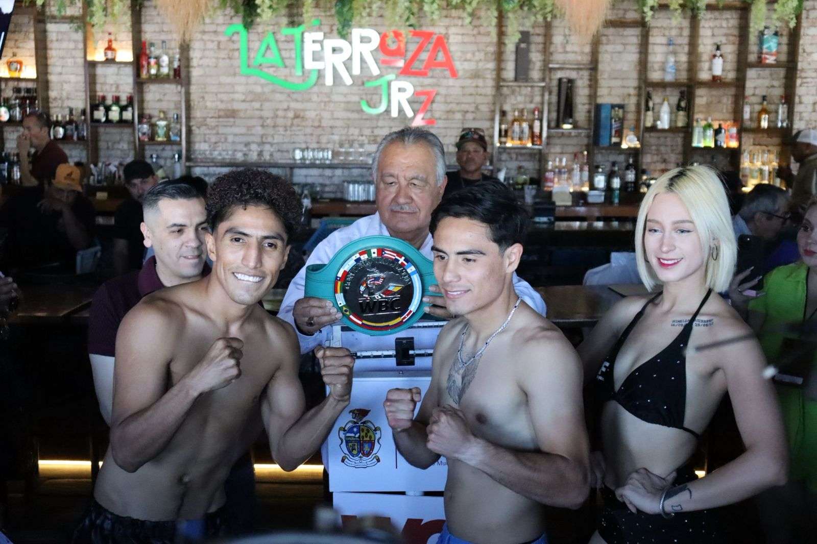Realizan ceremonia de pesaje para World Championship Fights de hoy 