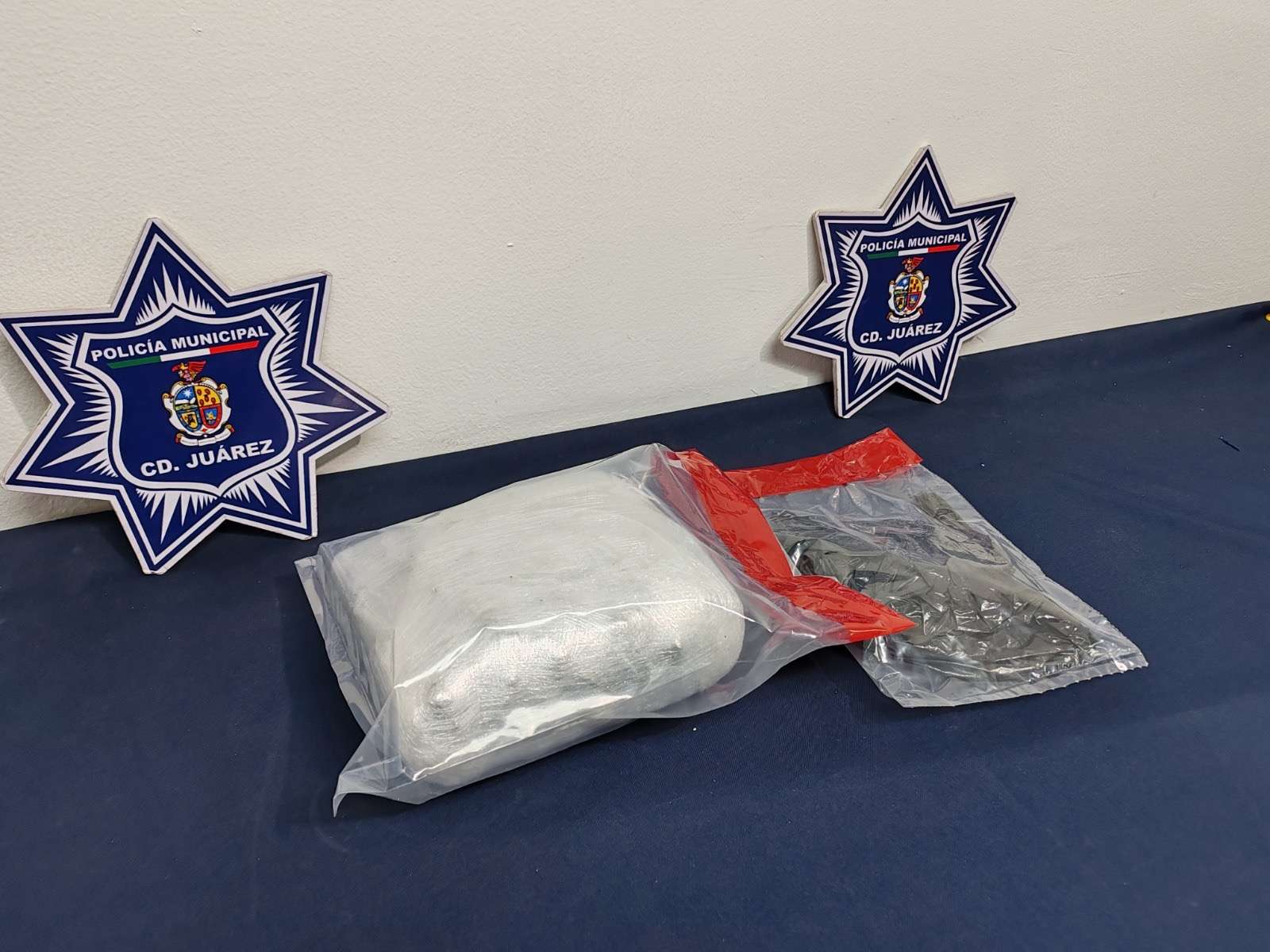 Detienen a hombre en posesión de más de medio kilo de marihuana