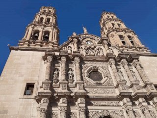 Celebra Catedral la Santísima Trinidad como fuente de gracia y comunión