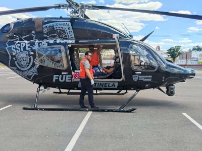 Trasladan por aire a joven embarazada tras fatal choque en rúa a Juárez