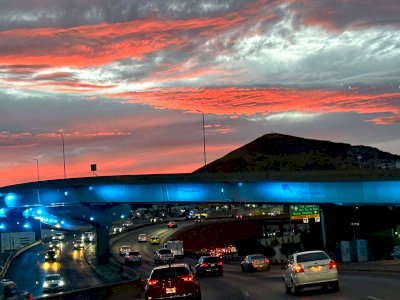 Regala el cielo de Chihuahua espectacular atardecer rosado