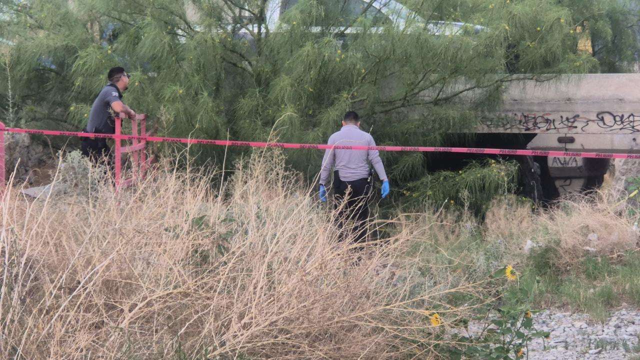 Localizan sin vida a hombre en el Eje Vial Juan Gabriel; había sido atropellado