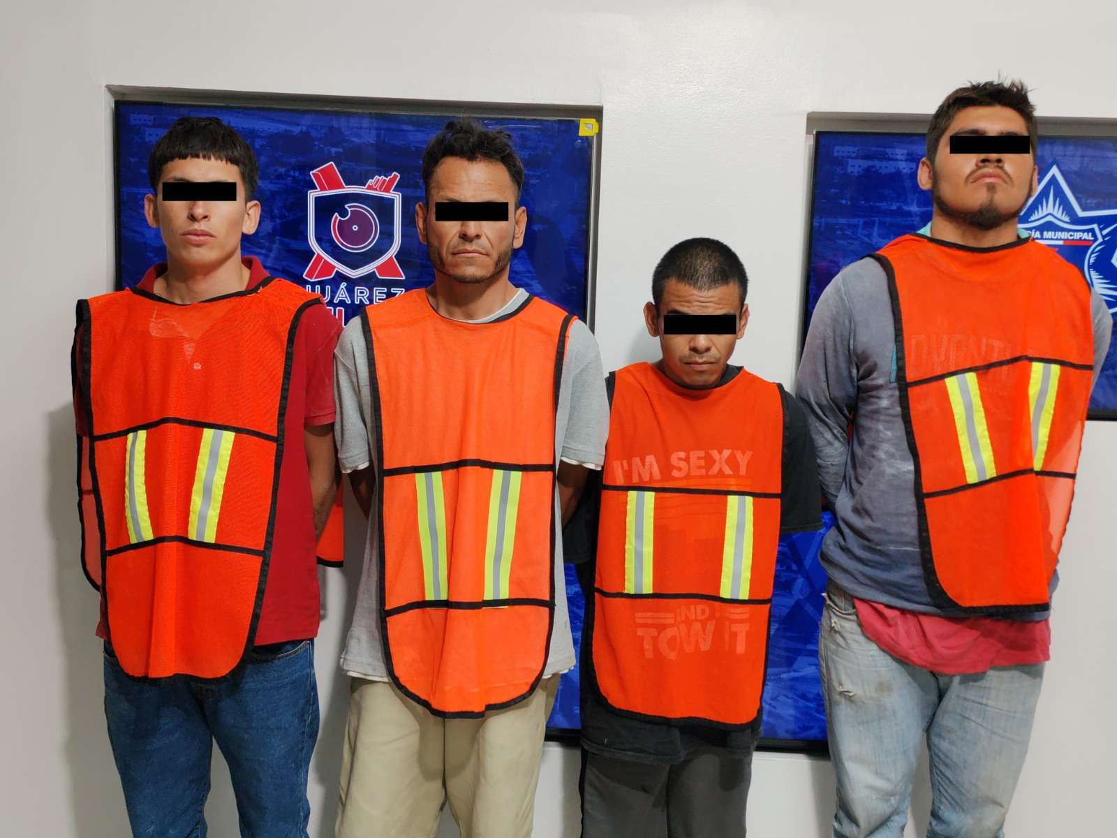 Detienen a 4 con droga; los investigan por colocar narcomantas 
