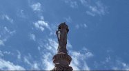 Deteriorada y sin cabeza luce estatua del Monumento a la Batalla de Talamantes