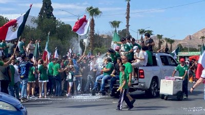 Sigue la fiesta en el Pancho Villa por el triunfo de México 