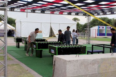 Instala Instituto del Deporte atracciones ante fiebre mundialista 