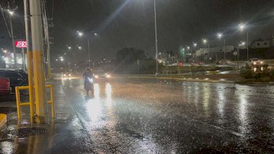 Cae intensa lluvia al norte de la ciudad 