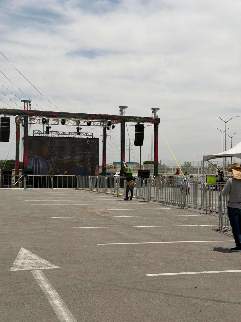 Registra nula asistencia transmisión de Mundial en el Estadio 8.$2 Diciembre 