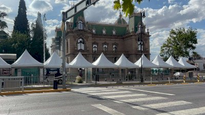 Instalan carpas para Festival Antojos 2026 en el Paseo Bolívar 