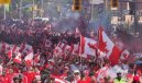 Toman miles de canadienses las calles de Toronto por el Mundial