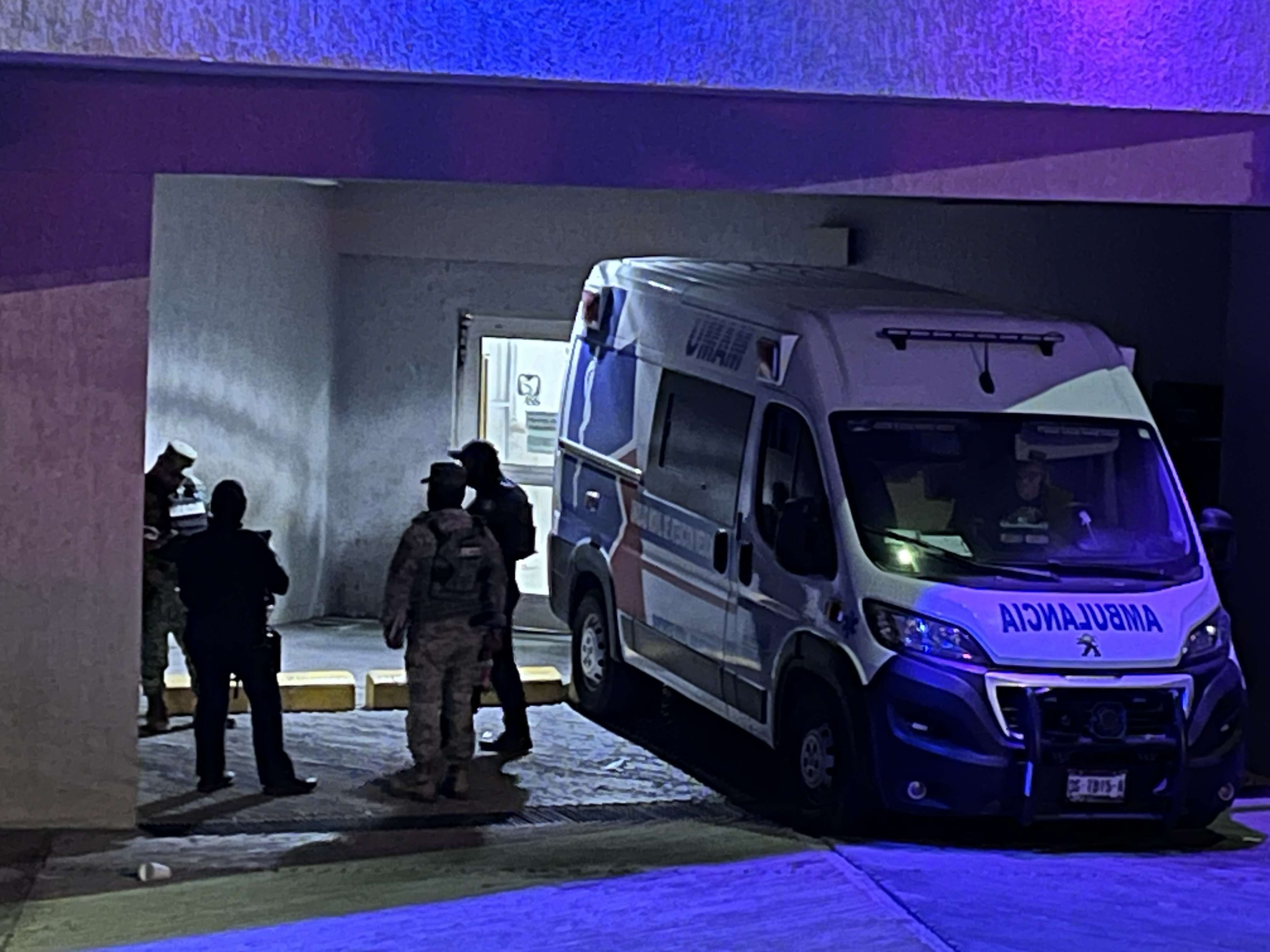 Moviliza a autoridades hombre herido de bala que llegó a la Clínica 66 del IMSS