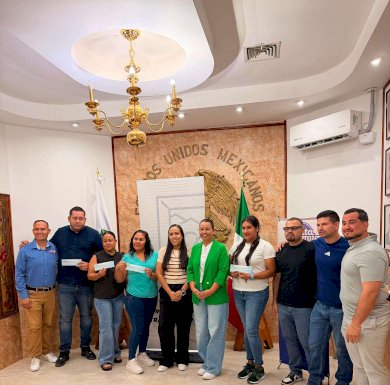 Fortalece Estado a negocios de Aldama con créditos accesibles