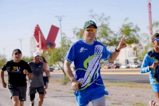 Corre Marco Bonilla en el Bordo junto a deportistas de Juárez 