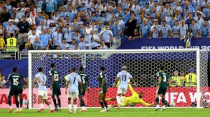 Rescata Uruguay un punto con empate 1-1 ante Arabia Saudita