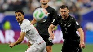 Empatan Irán y Nueva Zelanda 2-2 en duelo de volteretas