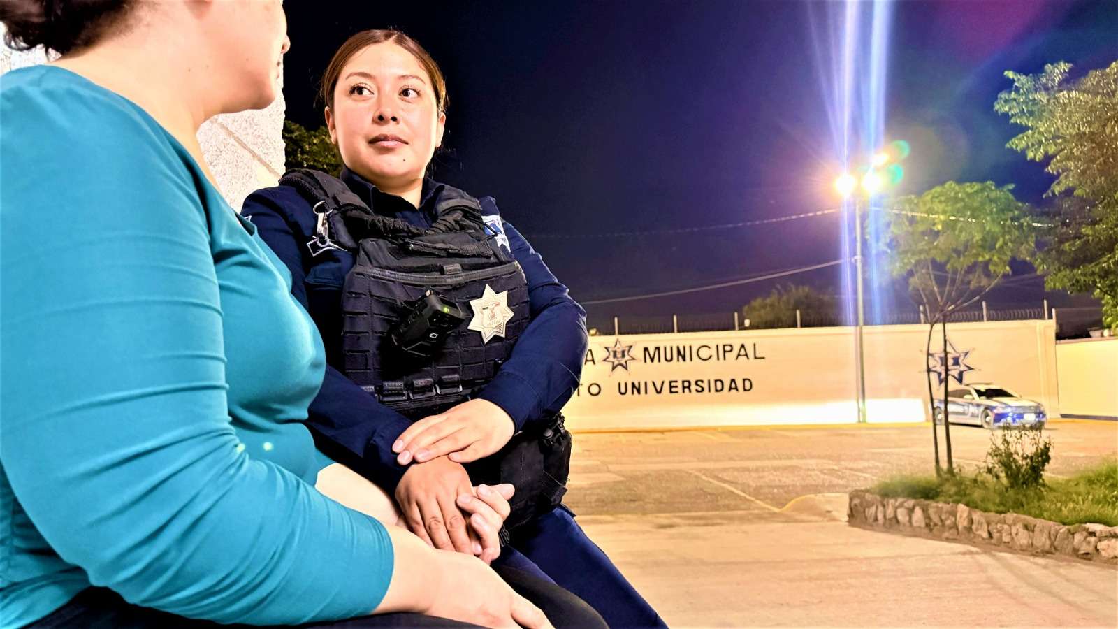 Resguardan a mujer migrante policías municipales