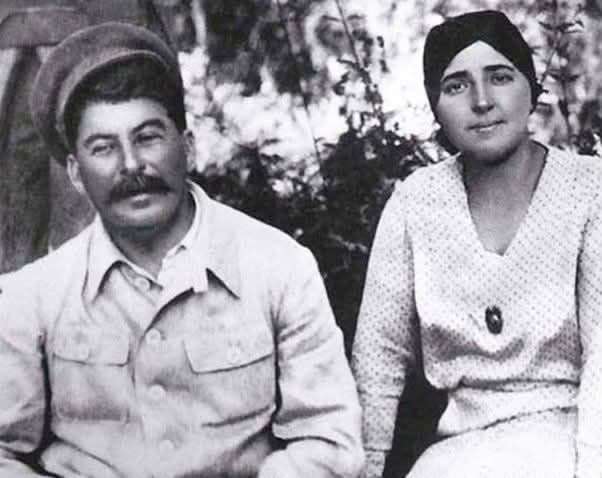 Nadezhda Alliluyeva: la mujer que compartía la vida con Stalin
