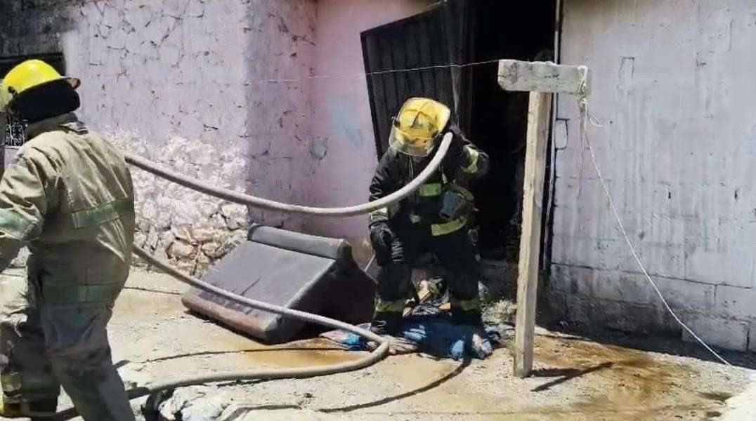 Incendio consume vivienda en la colonia Nuevo Galeana