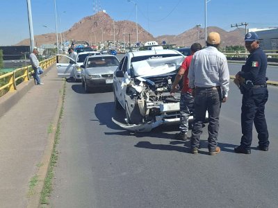 Deja choque con volcadura una persona lesionada en la Pacheco