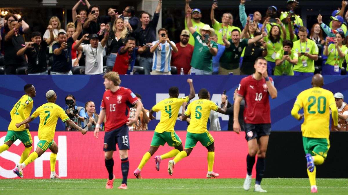 Saca Sudáfrica el empate 1-1 a Chequia 