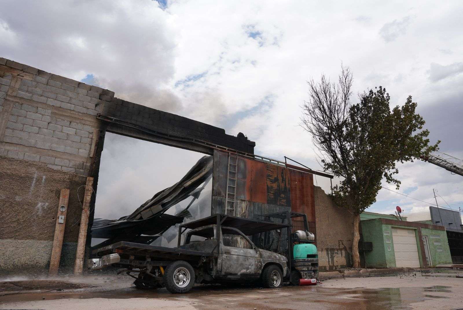 Exhorta Bomberos denunciar bodegas de riesgo en zonas habitacionales
