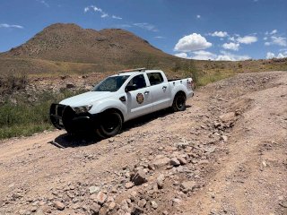 Rescatan a dos menores atrapados en el Cerro Grande
