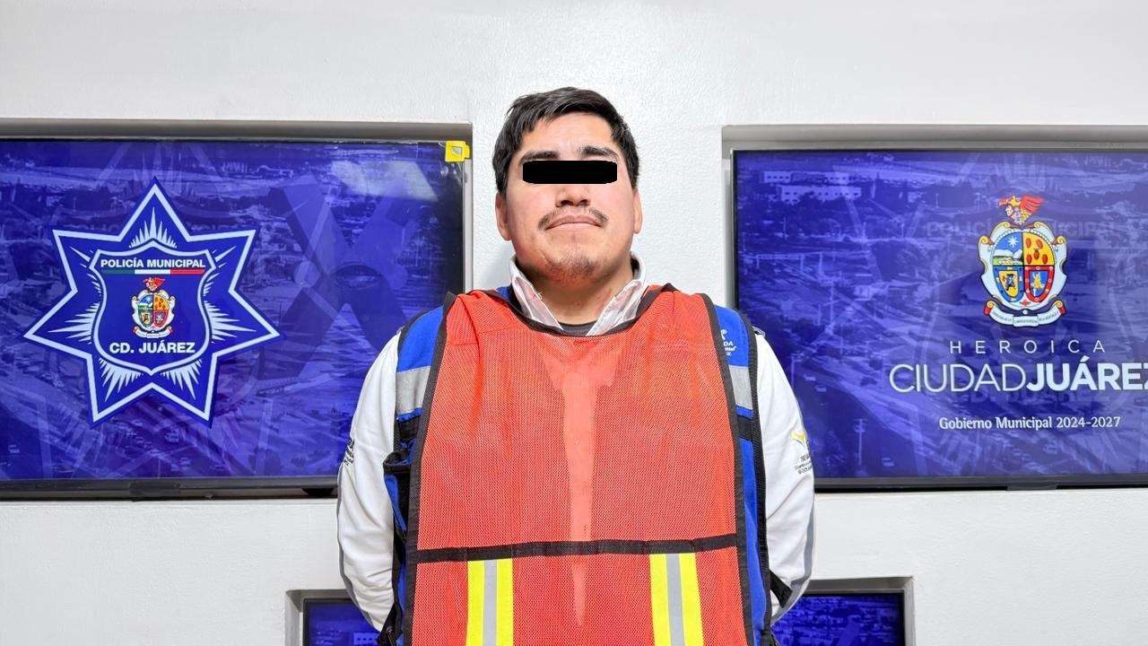 Lo sorprenden robando dentro de Notaría Pública