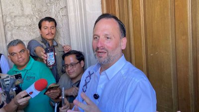 Asegura De la Peña atención permanente a personas desplazadas