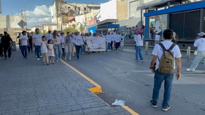 Arriba la marcha por la Vida y la Familia a Plaza de Armas