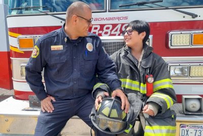 Inspira bombero municipal a su hijo con su vocación de servicio