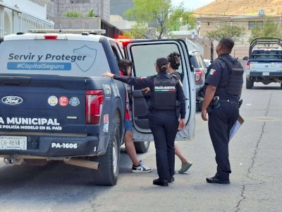 Cae pareja por tratar de robar viviendas de Misiones Universidad 