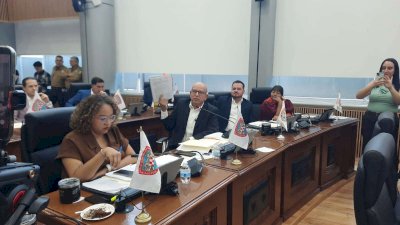 Surge debate en Congreso por registro de votos durante sesión extraordinaria