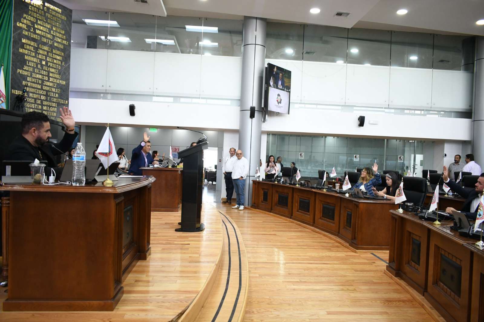 ADIÓS, REELECCIÓN