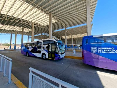 Se van a paro laboral choferes del Bowí por descuentos en sus nóminas