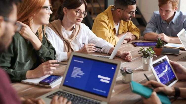 Continúa abierta convocatoria para que maestros de inglés estudien en EU