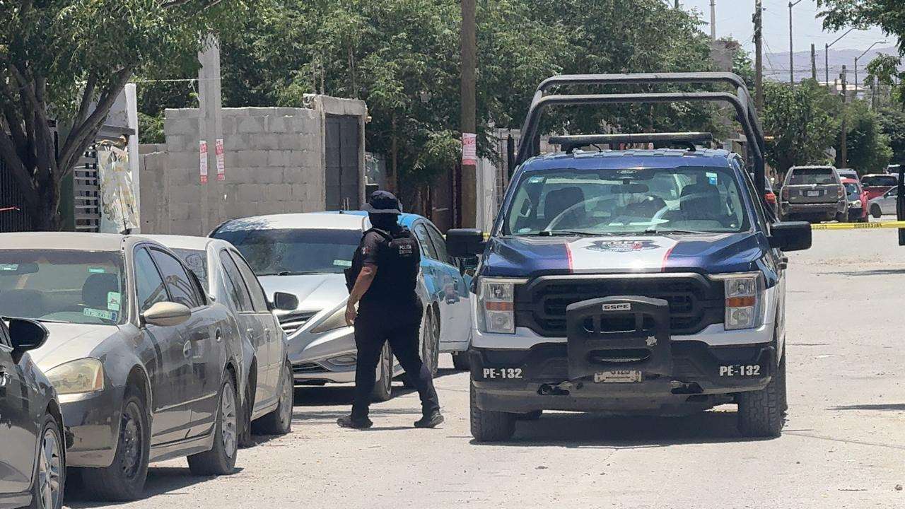 Balean y matan a hombre en el interior de su casa en Senderos de San Isidro 