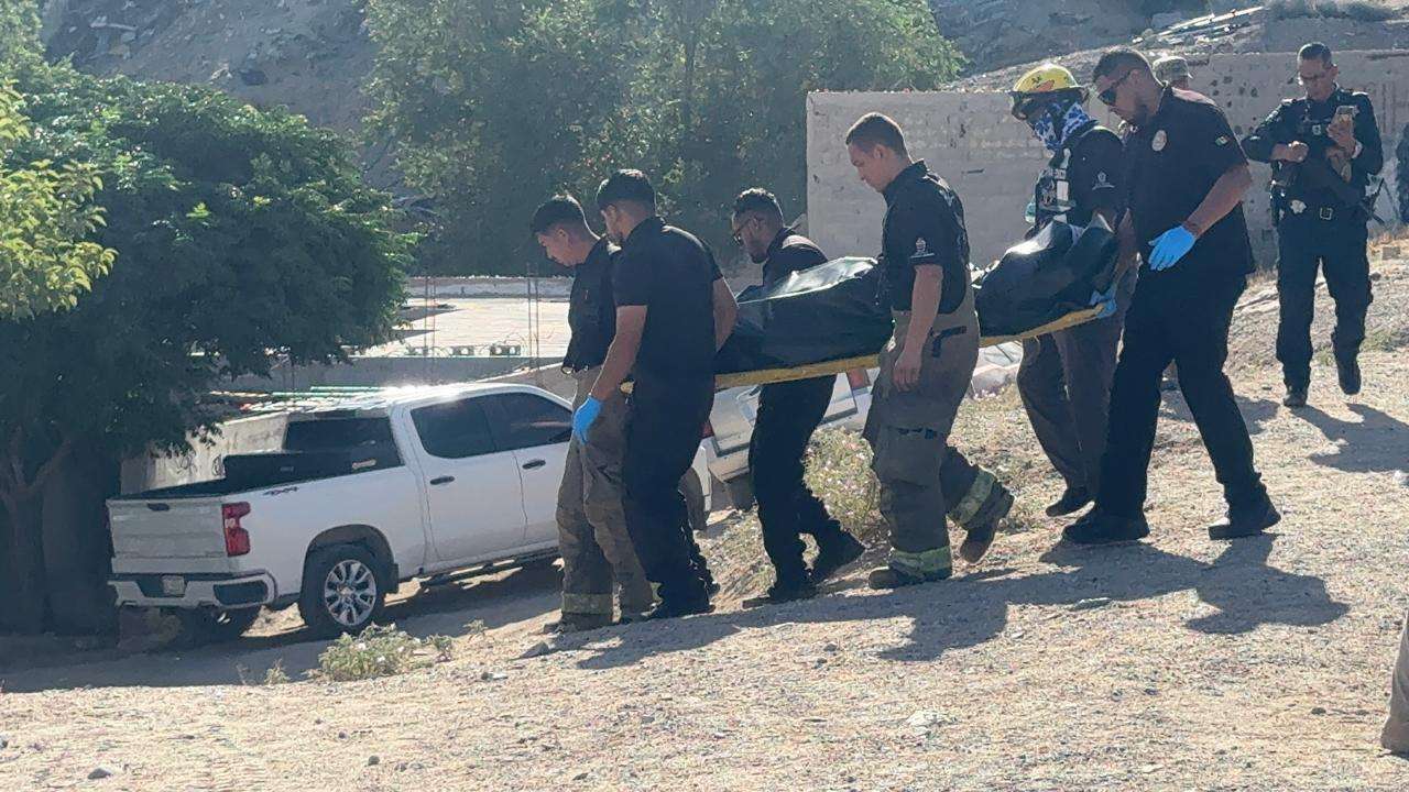 Encuentran cadáver flotando en dique del Bulevar Zaragoza 