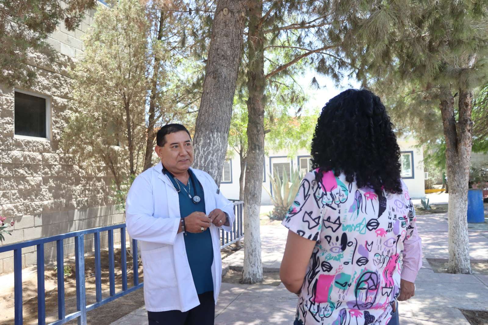 Llevan brigada de salud a instalaciones del Distrito Su