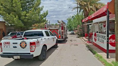 Consume fuerte incendio vivienda en la colonia Obrera