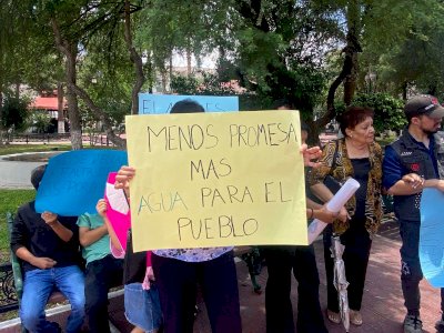 Protestan vecinos de Villa Juárez por falta de agua 